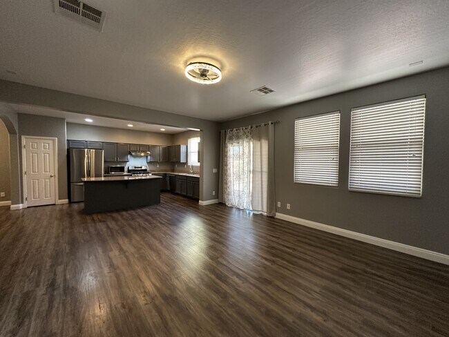 Building Photo - 8977 Melridge Rd