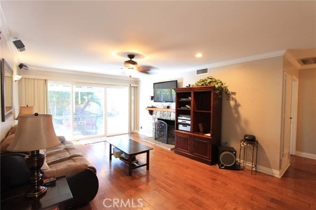 Foto del edificio - 806 Bloomwood Rd