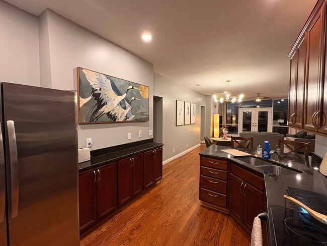 View of dining area from kitchen - 1925 Auburn Ave