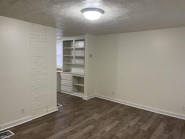 Foto del edificio - 2 br, 1 bath House - 311 Cooper Street