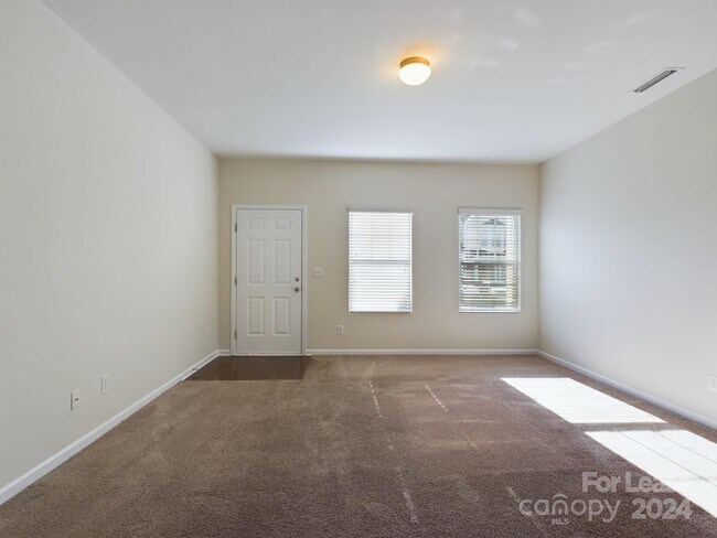 Foto del edificio - 12708 Persimmon Tree Dr