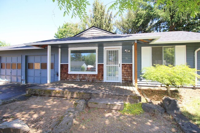 Building Photo - Updated 3 Bedroom Ranch Home – Gresham