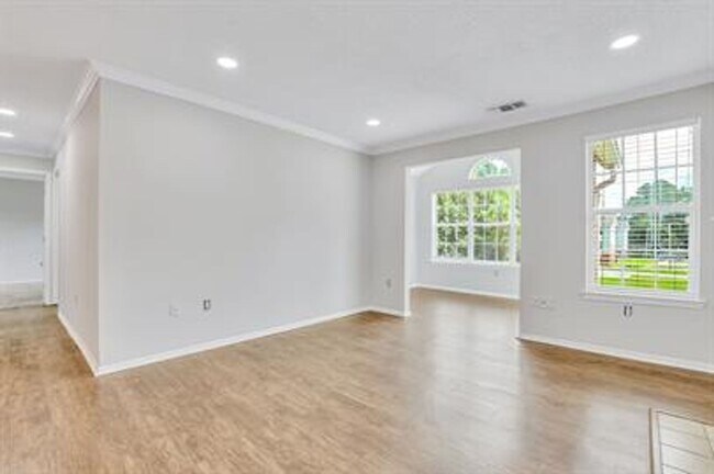 Foto del edificio - 12300 Apache Ave