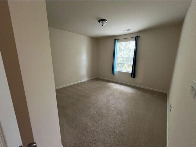 Foto del edificio - 10516 Ebbets Rd