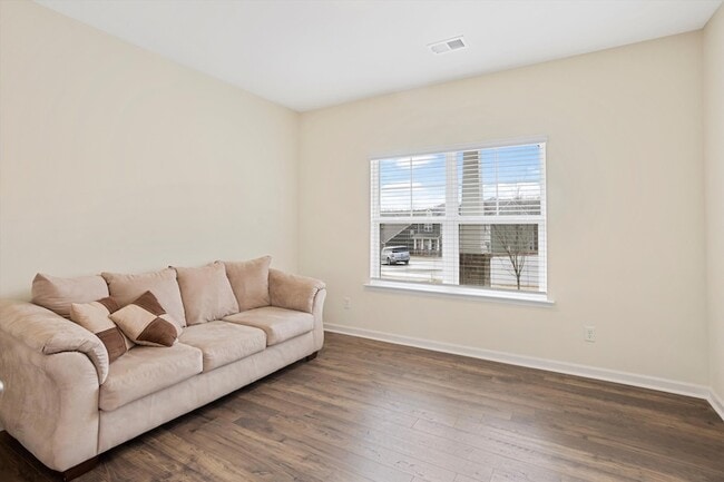 Foto del edificio - 4140 Bentwood Cove Dr