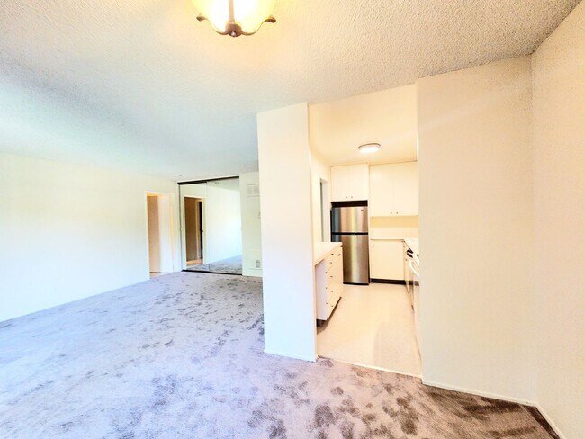 Foto del edificio - Pet Friendly 1 bedroom unit
