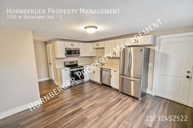 Foto del edificio - 2305 W Broadway Ave