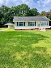 Building Photo - 204 Rand Rd