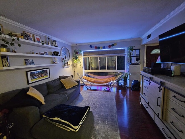 Building Photo - Coming Soon - San Diego City Heights Upstairs Condo Home in Beautiful Gated Complex- Available De...