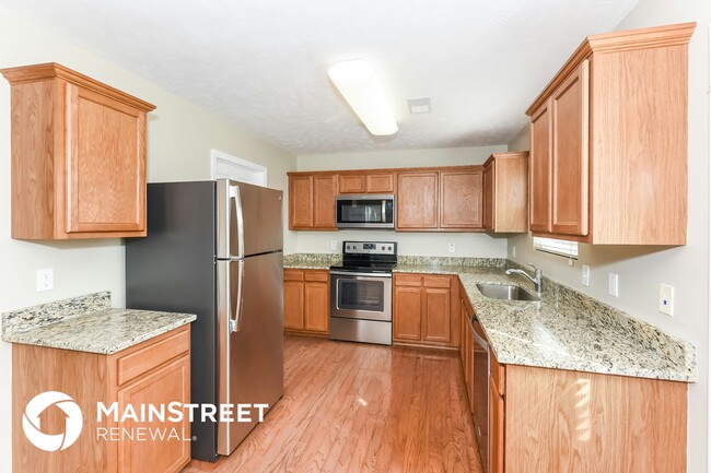 Building Photo - 2856 Park Knoll Dr