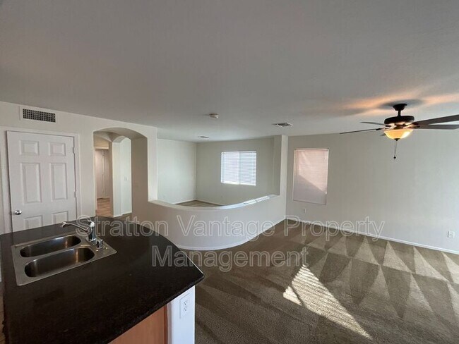 Building Photo - 15582 W Rio Vista Ln