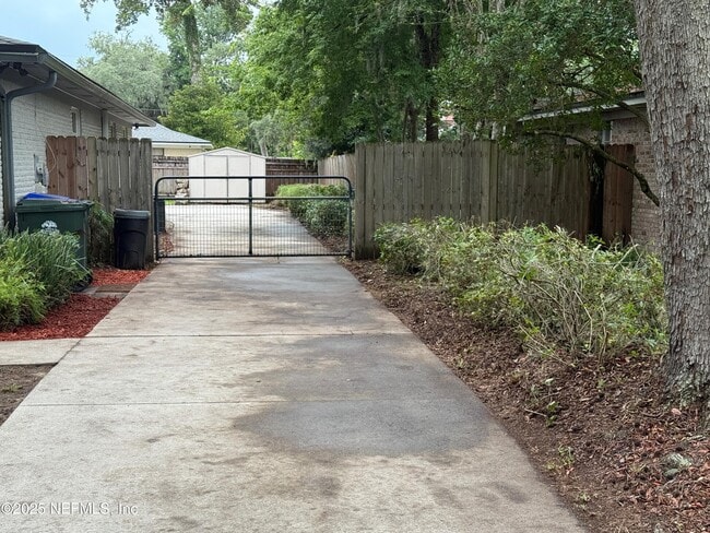 Building Photo - 2374 Stafford Dr