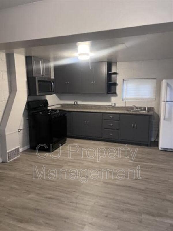 Foto del edificio - 313 Cottage Ct