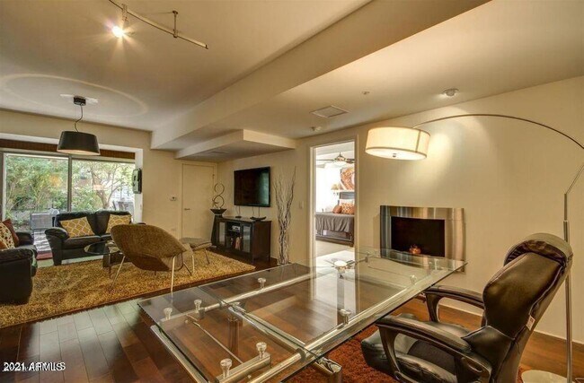 Building Photo - 7151 E Rancho Vista Dr