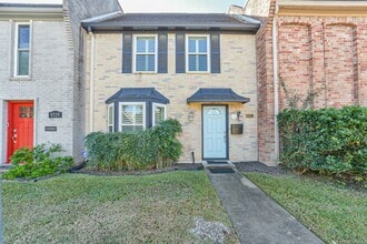 Building Photo - 4521 Acacia St