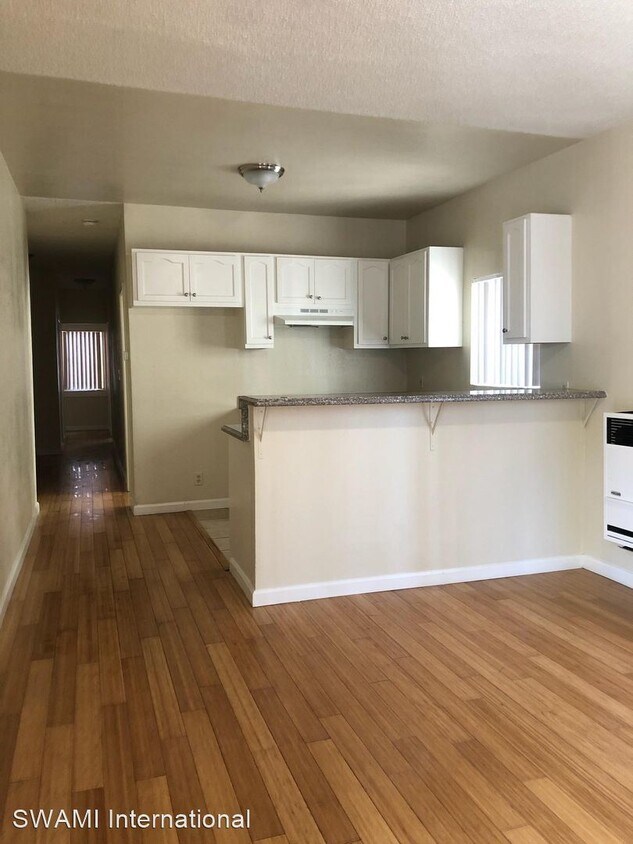 Foto principal - 8411 Avalon Blvd