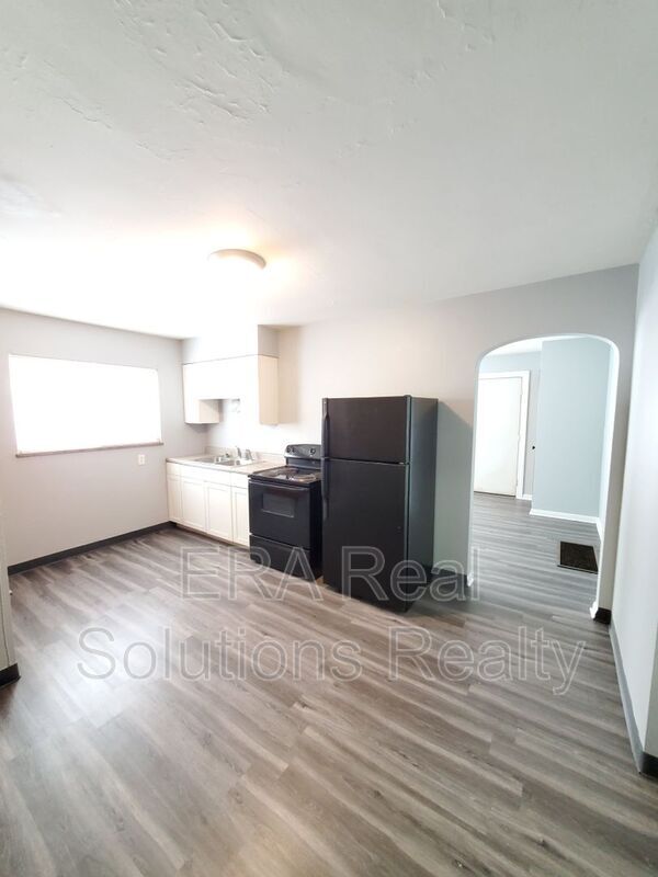 Building Photo - 1219 Studer Ave