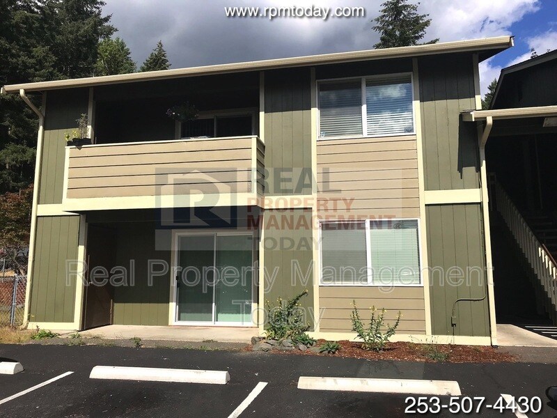 Primary Photo - 2064 E 56th St