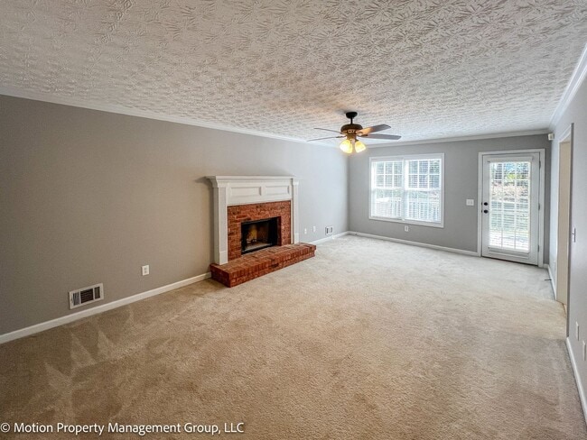 Foto del edificio - 861 Windward Rd