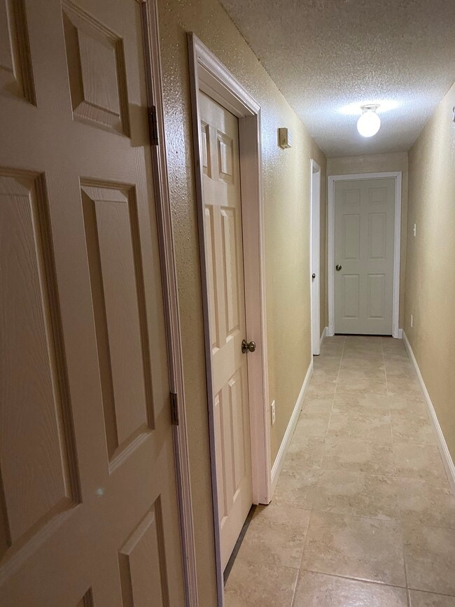 2904 N Monterey Ct, Terrytown, LA 70056 Townhome Rentals in Terrytown