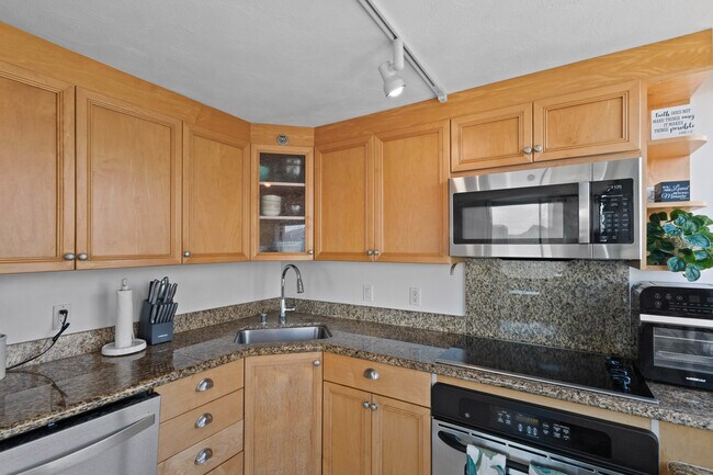 Foto del edificio - 343 Hobron Ln