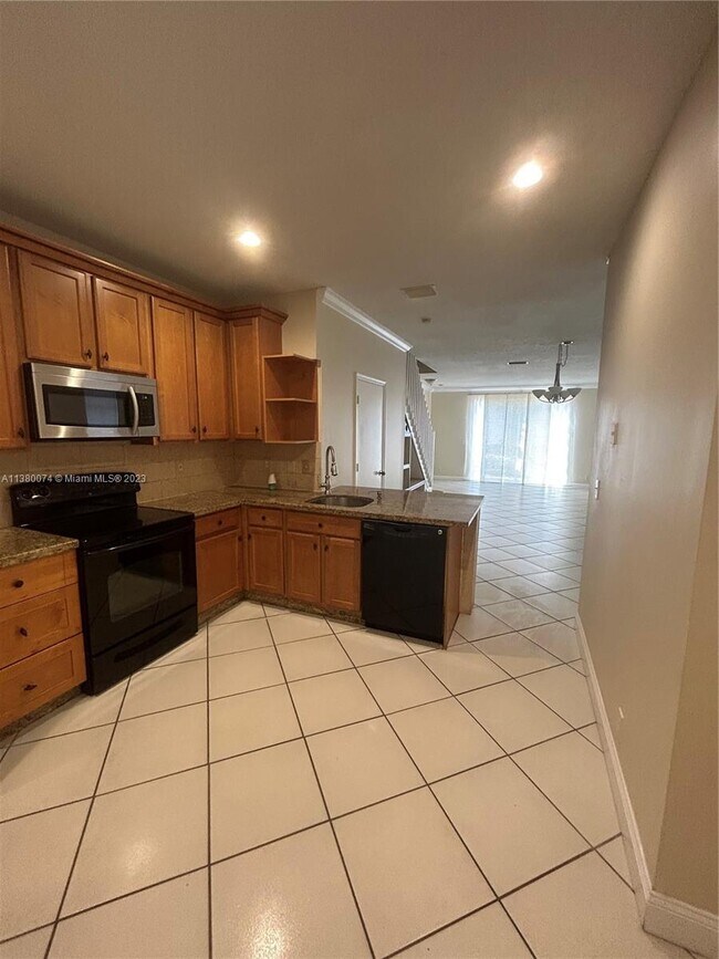 3787 San Simeon Cir, Weston, FL 33331 Townhome Rentals in Weston FL