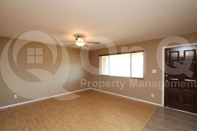 Building Photo - 1208 W Ivanhoe St