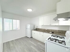 Building Photo - 4061 Euclid Ave