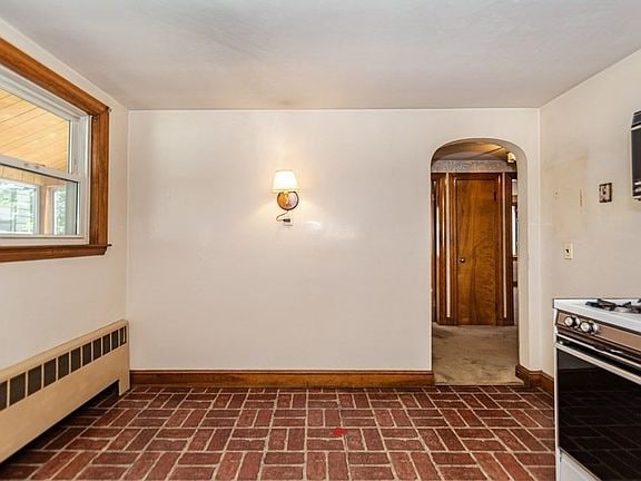 Building Photo - 23 Winthrop Rd