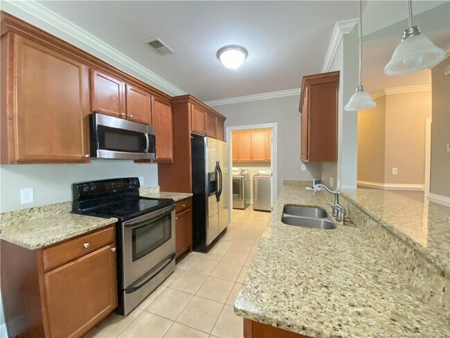 Foto del edificio - 411 Gallery Dr