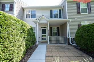 Building Photo - 10875 Oak Grv Cir
