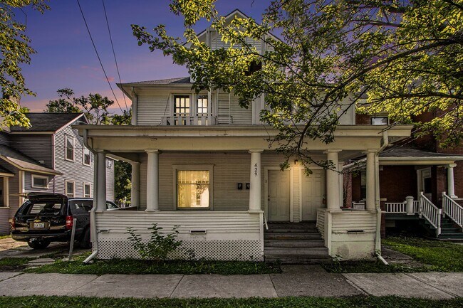 Foto del edificio - 429 Davis St