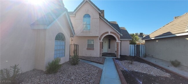 Building Photo - 6561 Avon Ct