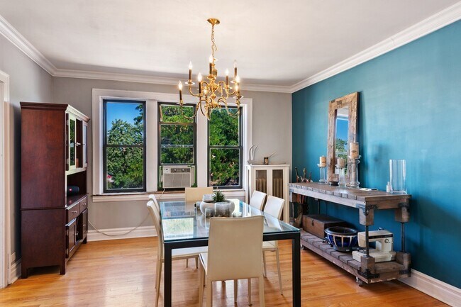 Foto del edificio - 6148 N Francisco Ave
