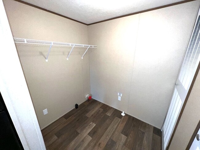 Building Photo - Calhoun Park Lot C9