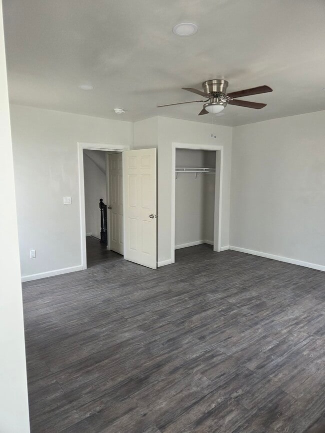 Building Photo - 440 E Cheltenham Ave