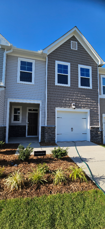 Foto del edificio - 159 Aster Bloom Ln