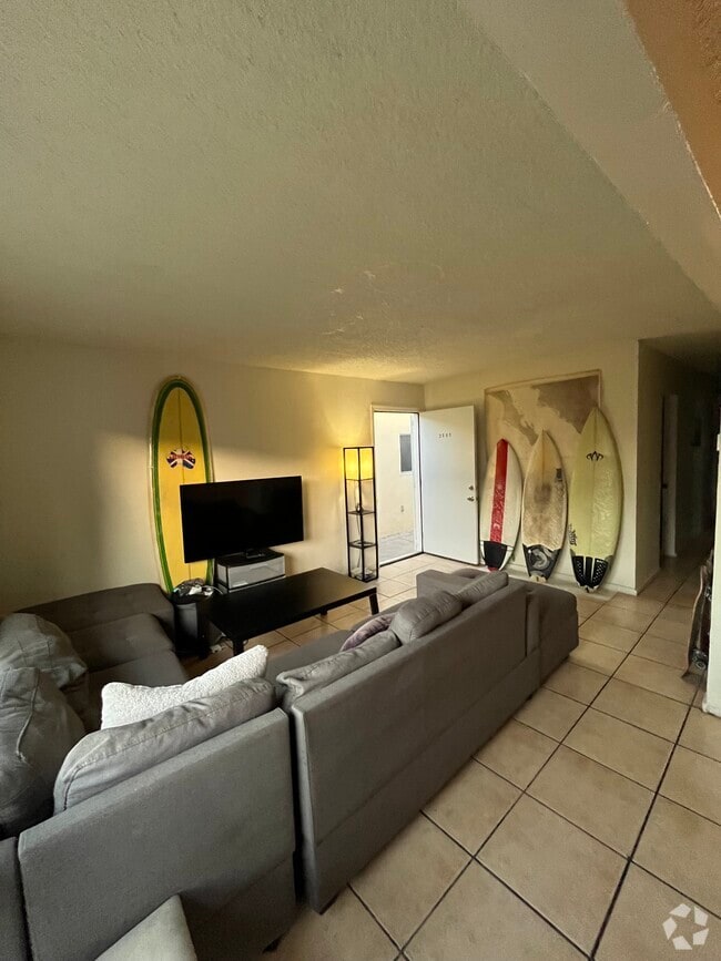 Living room - 2317 Grand Ave