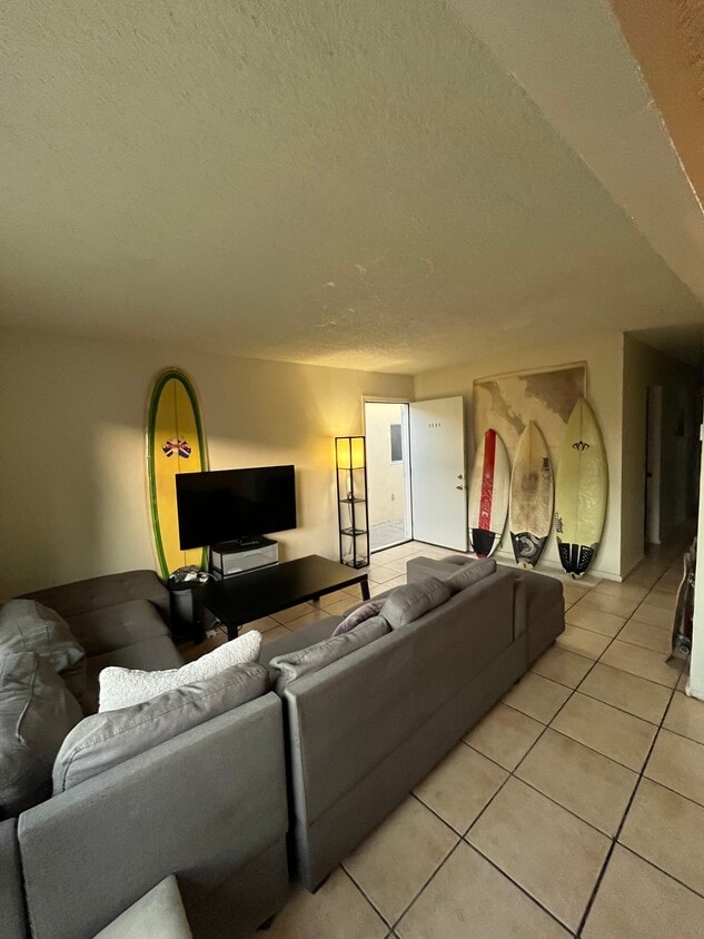 Living room - 2317 Grand Ave