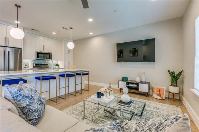 Foto del edificio - 3221 Rosedale Ave