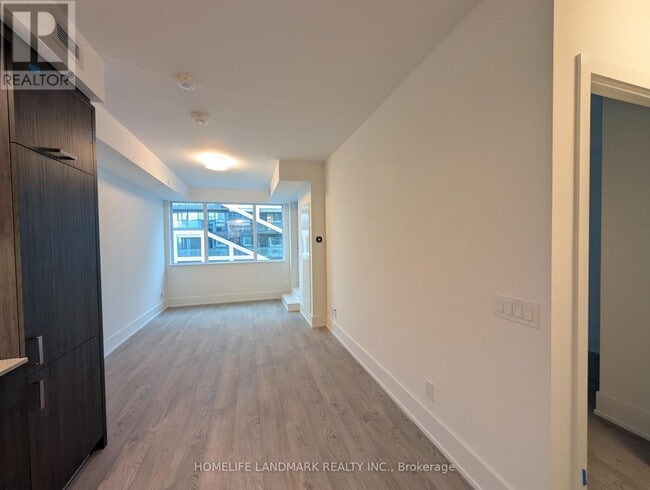 Building Photo - 115 Denison Ave