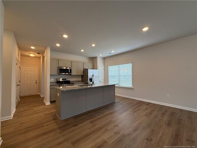 Foto del edificio - 274 Deodora Ln