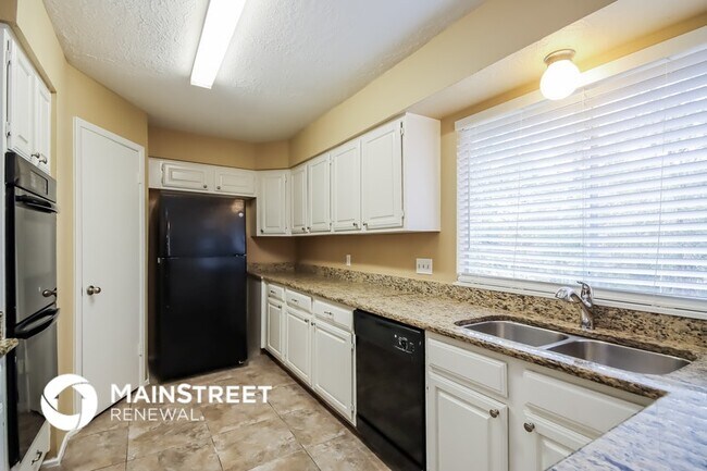 Foto del edificio - 2910 Valley Rose Dr