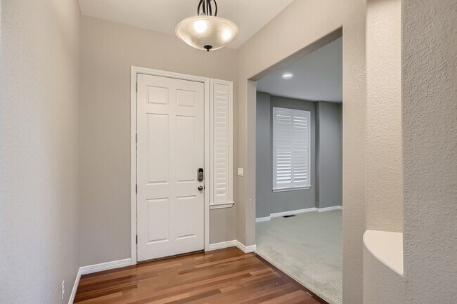 Foto del edificio - Stunningly Beautiful Highlands Ranch Home ...