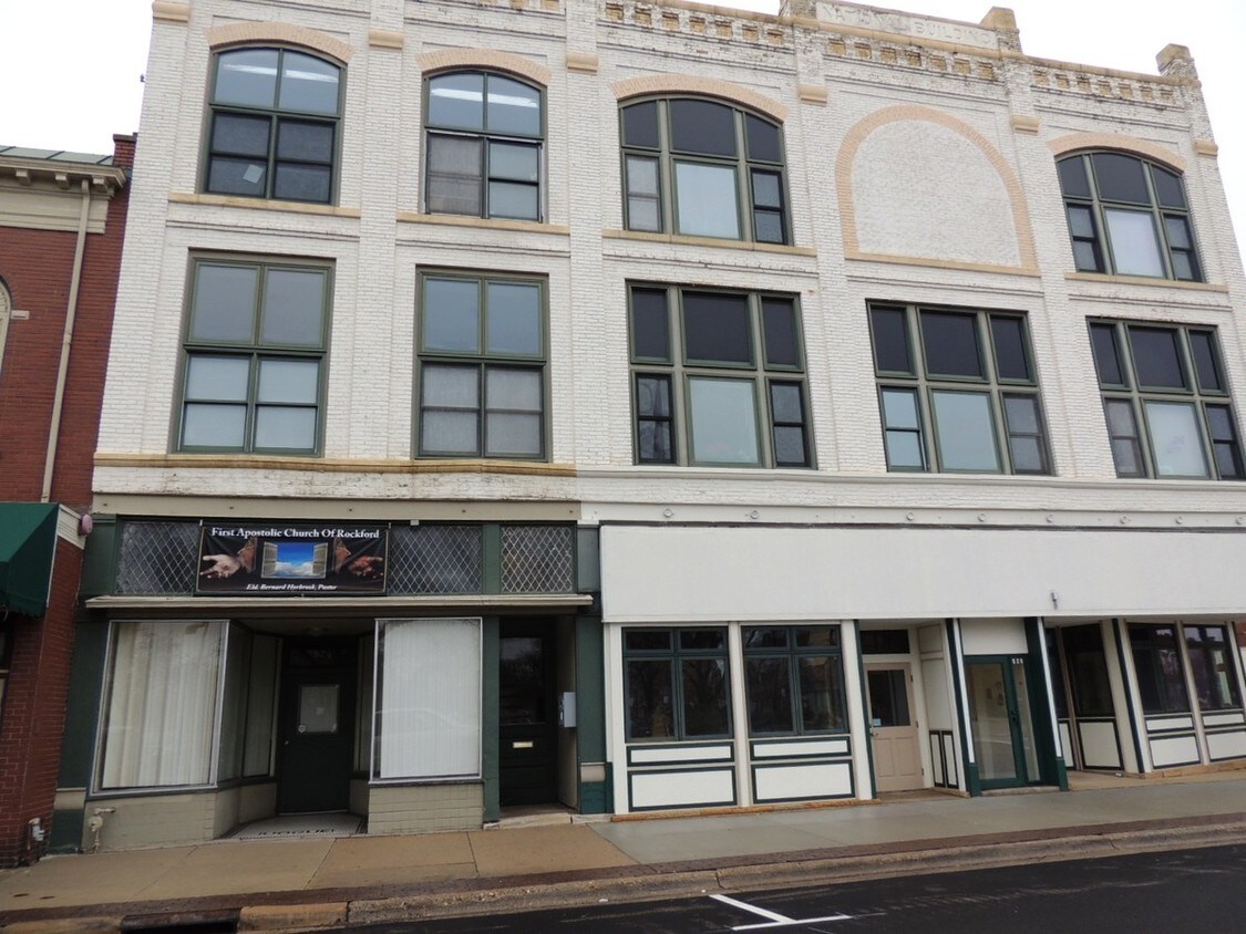 Primary Photo - 526 7th St