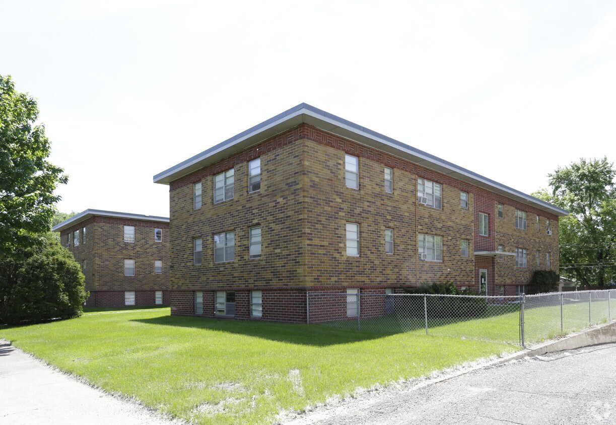 Foto del edificio - Madison Apartments