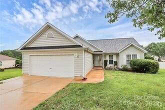 Building Photo - 2916 Dairy Farm Dr