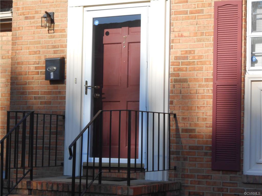 Primary Photo - 200 Walnut Blvd