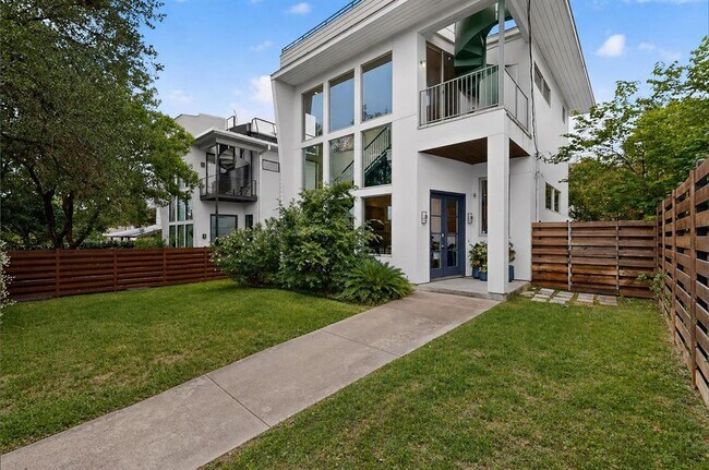 Foto del edificio - 807 W Gibson St