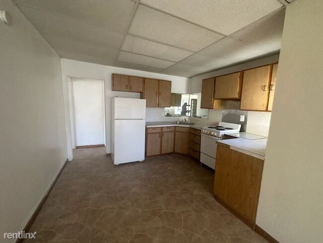 Building Photo - 1 br, 1 bath 4plex - 2525 Broadway Street ...